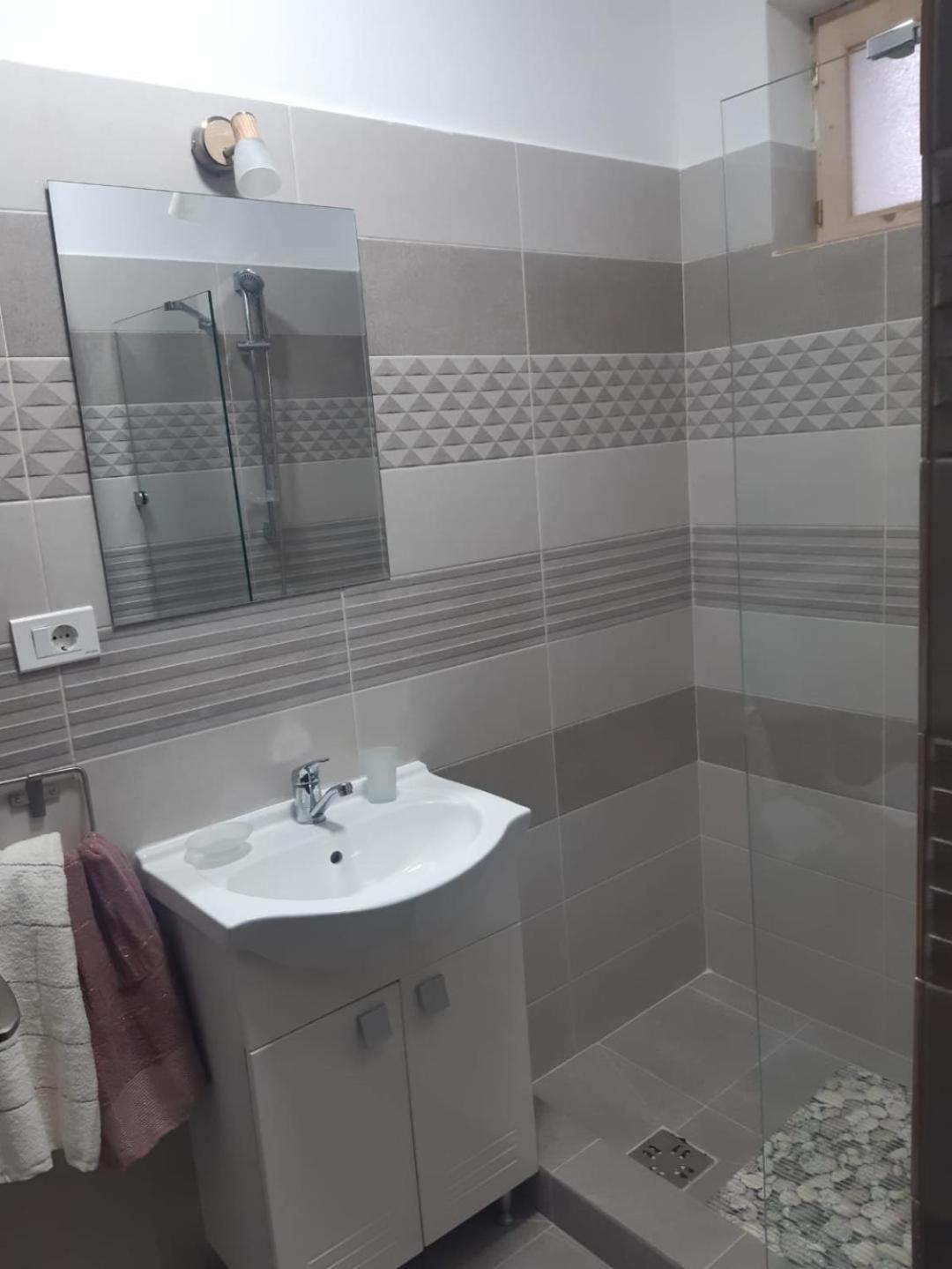 Pensiunea Dodo Patarlagele Kamer foto